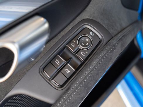 New 2025 Porsche 718 Boxster GTS image 32