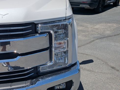 Used 2017 Ford F350 Lariat w/ Lariat Ultimate Package AWD/4WD image 13
