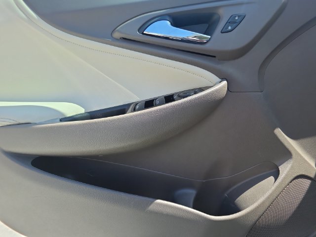 Used 2019 Chevrolet Malibu LT w/ Leather Package FWD image 21