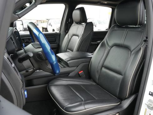 Used 2023 RAM 1500 Limited AWD/4WD image 16