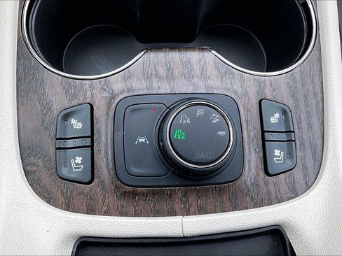 Used 2023 GMC Acadia Denali w/ Denali Technology Package AWD/4WD image 36