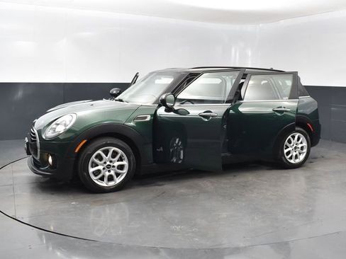 Used 2017 MINI Cooper Clubman ALL4 w/ Premium Package AWD/4WD image 25