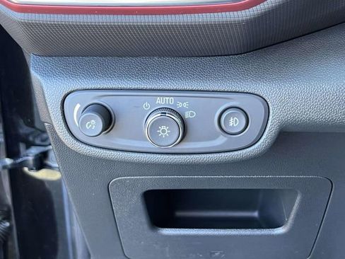 Used 2023 Chevrolet TrailBlazer RS w/ Sun and Liftgate Package image 22