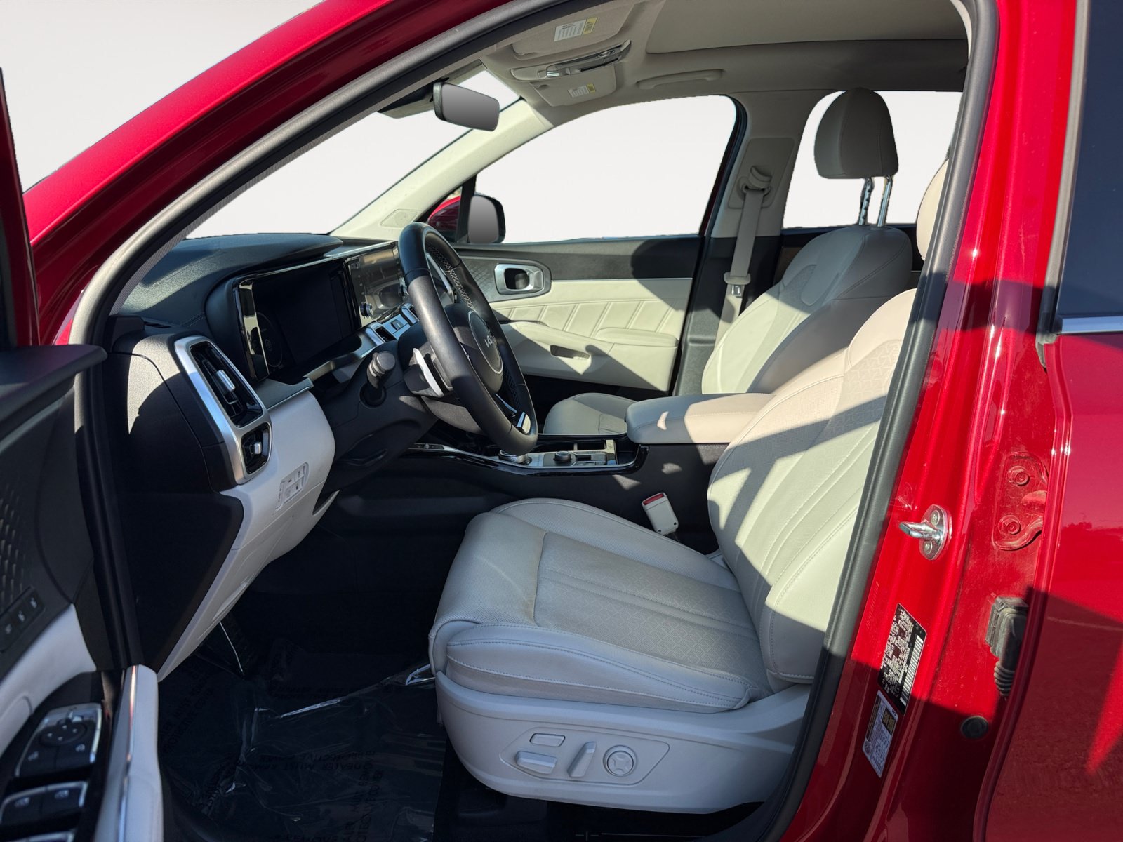 Used 2022 Kia Sorento SX Prestige w/ Panoramic Sunroof Package AWD/4WD image 10