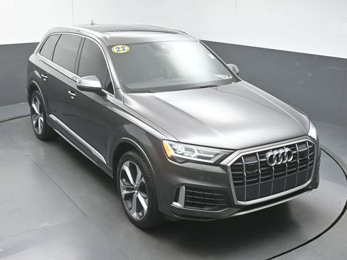 Used 2022 Audi Q7 3.0T Premium Plus w/ Premium Plus Package AWD/4WD image 43