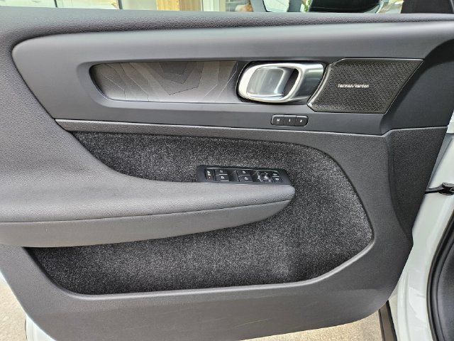 Certified 2023 Volvo XC40 Recharge Ultimate w/ Protection Package Premier AWD/4WD image 20