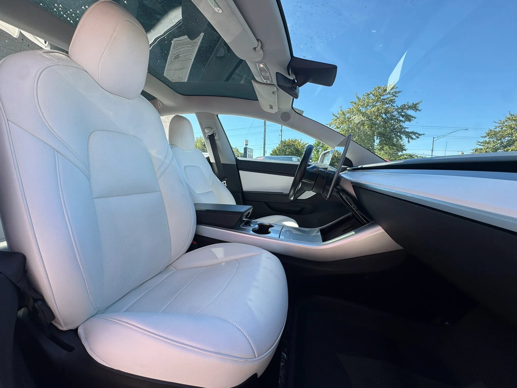 Used 2018 Tesla Model 3 Long Range RWD image 14