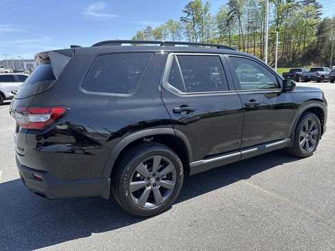 New 2026 Honda Pilot Sport image 10