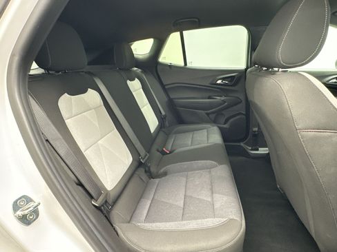 Certified 2024 Chevrolet Trax RS w/ Driver Confidence Package FWD image 28