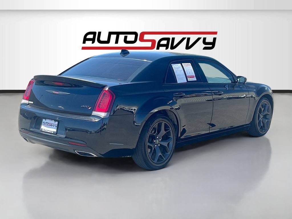 Used 2022 Chrysler 300 S RWD image 7