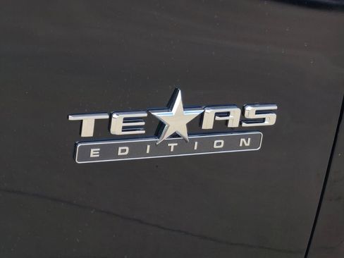 Used 2020 Chevrolet Silverado 1500 LT w/ Texas Edition image 8