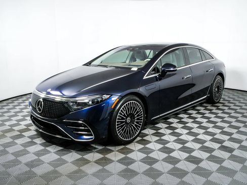 Used 2022 Mercedes-Benz EQS 580 4MATIC Sedan image 1