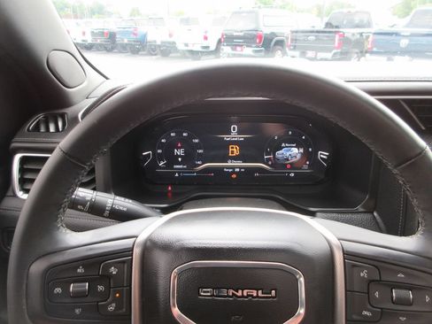 Certified 2024 GMC Yukon Denali AWD/4WD image 37
