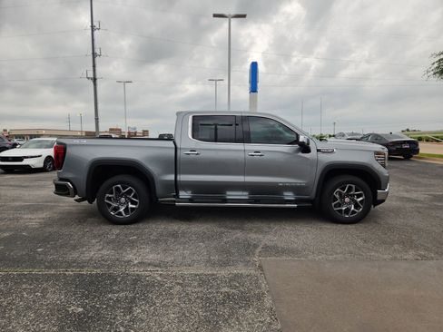 New 2026 GMC Sierra 1500 SLT w/ SLT Premium Package image 7