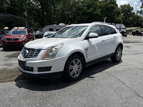 Used 2013 Cadillac SRX Luxury image 1