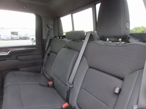 New 2026 GMC Sierra 2500 SLE w/ SLE Value Package; image 15