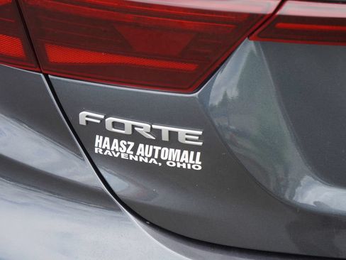 Used 2024 Kia Forte LXS w/ LXS Technology Package FWD image 7
