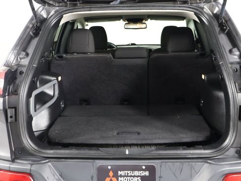 Used 2016 Jeep Cherokee Latitude w/ Cold Weather Group image 15