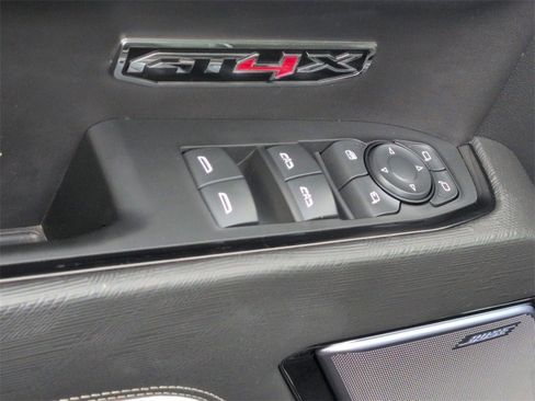 Used 2024 GMC Sierra 1500 AT4X image 20