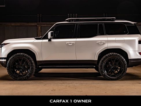 Used 2024 Lexus GX 550 550 Luxury w/ Cold Area Package image 5