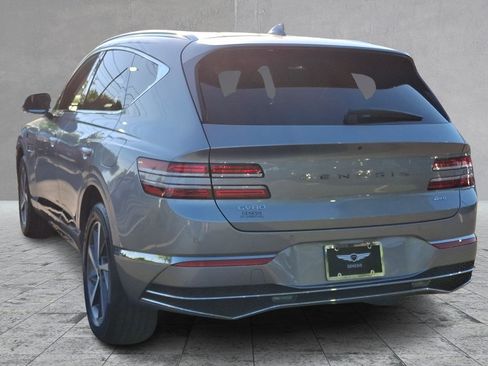 Certified 2025 Genesis GV80 2.5T Select AWD/4WD image 4