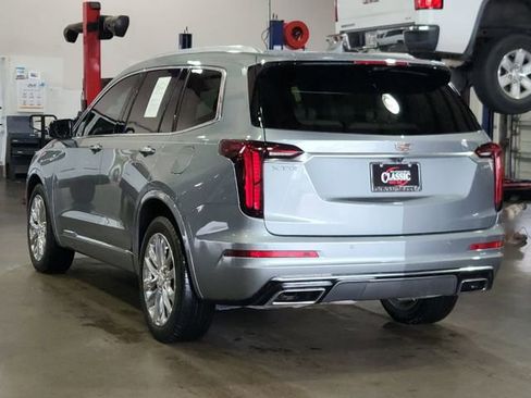 Used 2024 Cadillac XT6 Premium Luxury w/ Technology Package FWD image 5