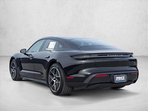 Used 2025 Porsche Taycan image 3