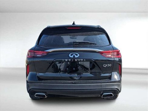 Used 2021 INFINITI QX50 Luxe w/ Appearance Package AWD/4WD image 4
