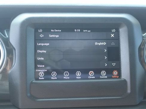 Used 2021 Jeep Wrangler Unlimited Sahara AWD/4WD image 27