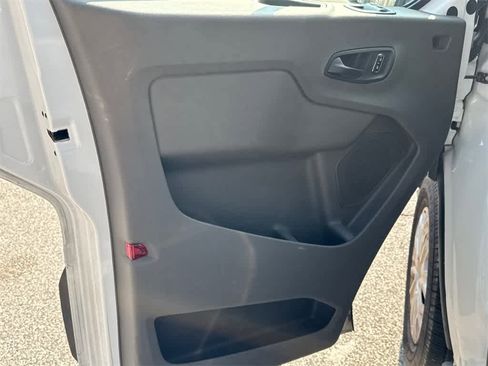 Used 2023 Ford Transit 350 XLT image 9