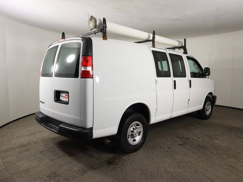 Used 2020 Chevrolet Express 2500 w/ Communications Package image 10