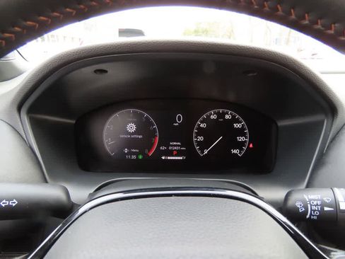 Certified 2025 Honda HR-V Sport image 22