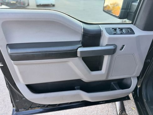 Used 2018 Ford F150 XLT image 15