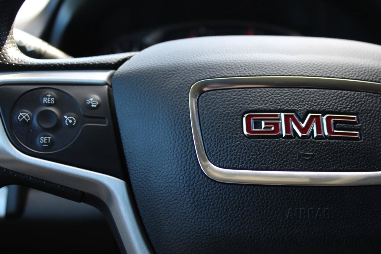 Used 2023 GMC Terrain SLE w/ Driver Convenience Package AWD/4WD image 20