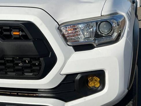 Used 2020 Toyota Tacoma TRD Off-Road w/ Technology Package RWD image 11