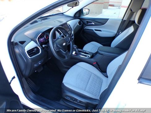 Used 2022 Chevrolet Equinox LS w/ LS Convenience Package image 15