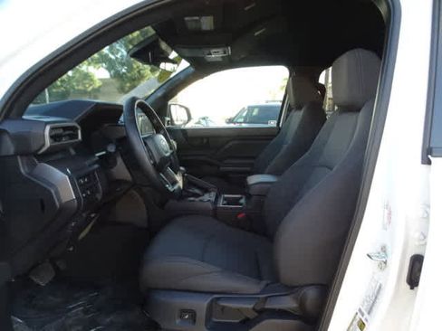 Used 2025 Toyota Tacoma SR5 image 18