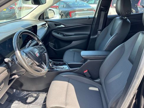 Used 2025 Buick Encore GX Preferred AWD/4WD image 41
