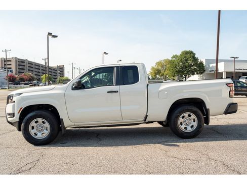 Used 2026 Nissan Frontier S w/ S Utility Package AWD/4WD image 5