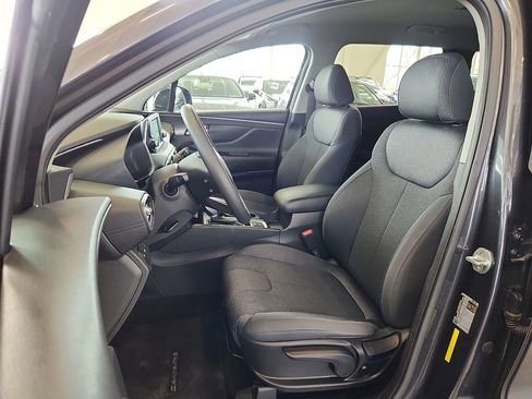 Used 2020 Hyundai Santa Fe SE image 16