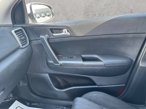 Used 2021 Kia Sportage LX AWD/4WD image 30
