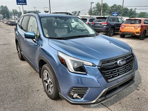 Used 2023 Subaru Forester Premium AWD/4WD image 11