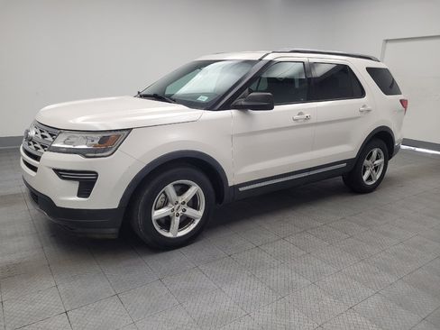 Used 2018 Ford Explorer XLT FWD image 1