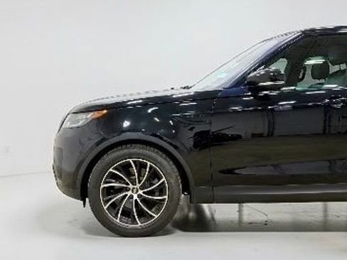 Used 2017 Land Rover Discovery SE AWD/4WD image 31