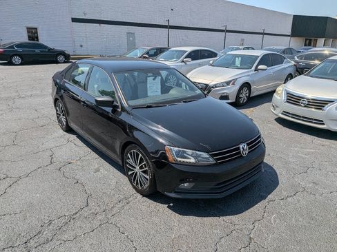 Used 2016 Volkswagen Jetta Sport w/ Lighting Package FWD image 8