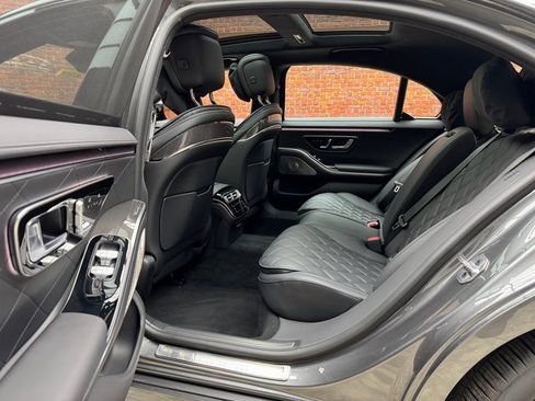 Used 2025 Mercedes-Benz S 580 S 580 image 23