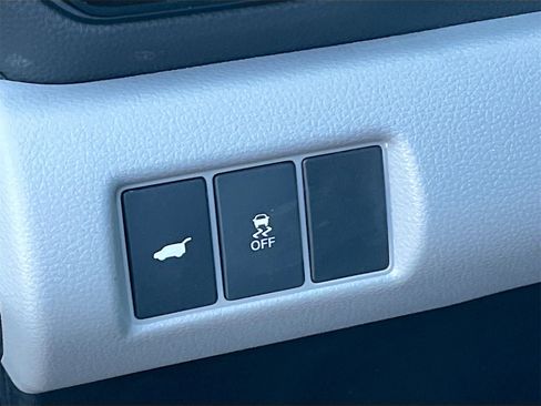 Used 2025 Honda Pilot EX-L image 10