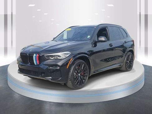 Used 2022 BMW X5 M50i w/ Premium Package image 3
