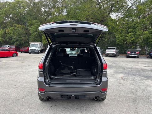 Used 2015 Jeep Grand Cherokee Altitude RWD image 41