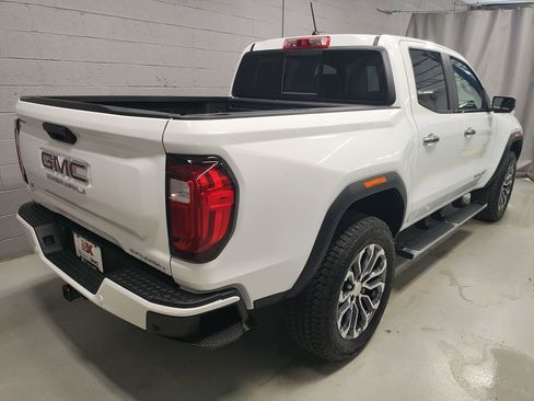 New 2026 GMC Canyon Denali AWD/4WD image 2
